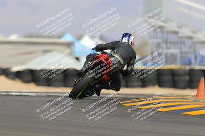 media/Oct-08-2022-SoCal Trackdays (Sat) [[1fc3beec89]]/Turn 16 (125pm)/